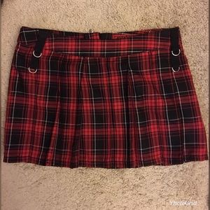 Tripp NYC size M plaid skirt